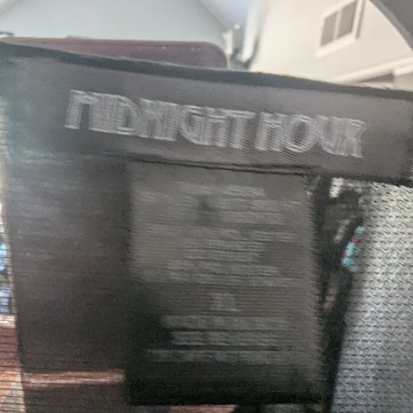 Gothic Skull Print Tank Top with Lace-Up Detail - Picture 5 of 6